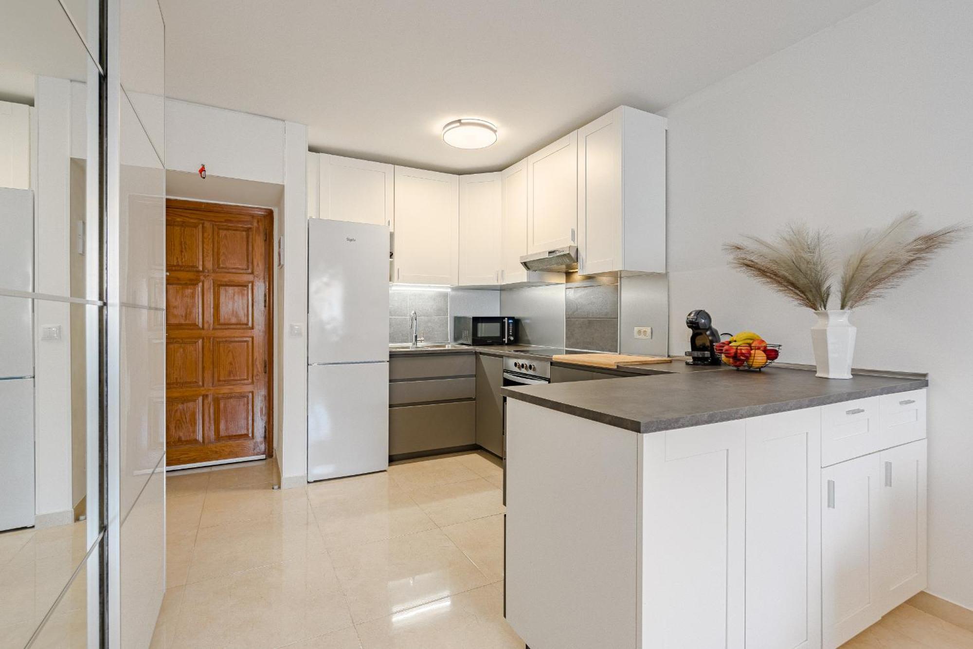 Verodal 2 Bedroom Apartment In Los Cristianos Arona  Dış mekan fotoğraf